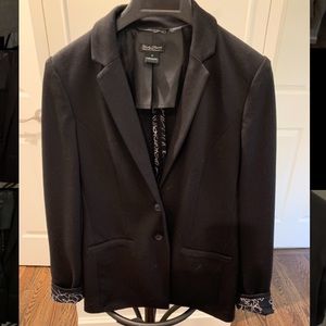 Black fitted blazer by Lucky Brand size S